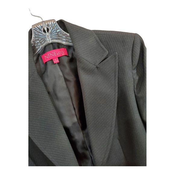 Nine & Co Suit, gray pinstripe Sz 8 - Picture 5 of 13
